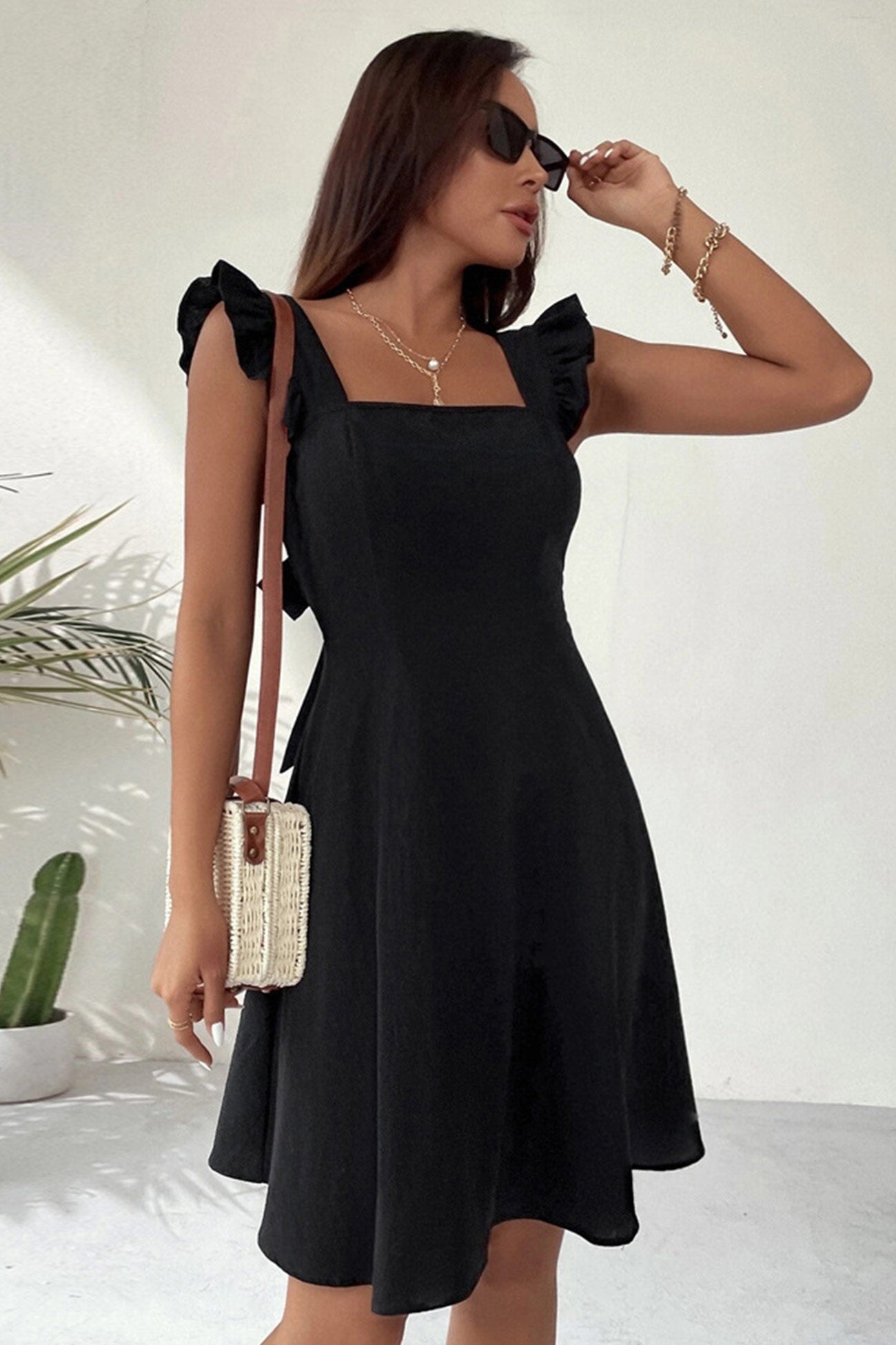 Vestido Mini Sin Mangas con Volantes, Espalda Abierta y Lazo | Ideal para Verano