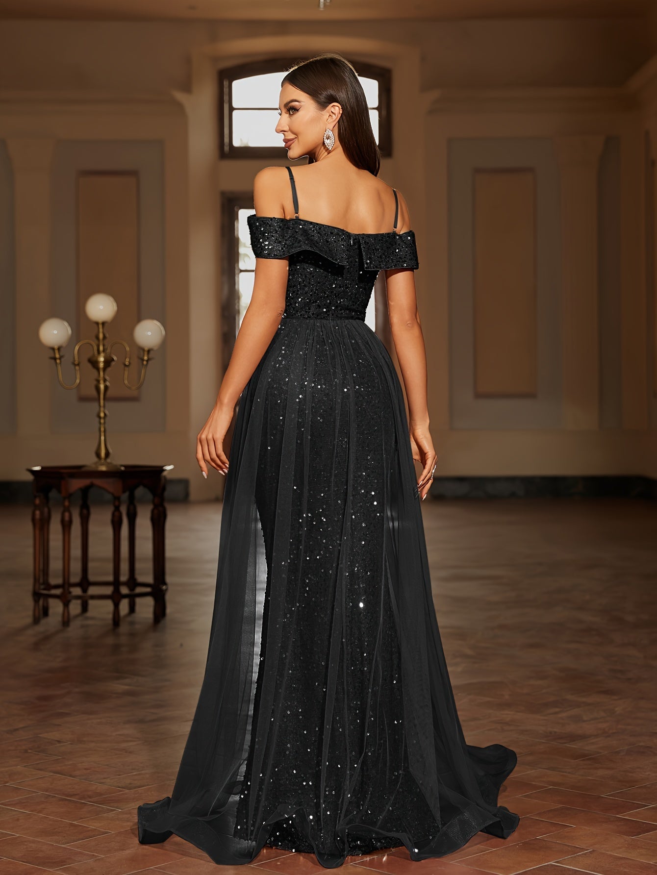 Vestido Largo de Noche con Cintura Ceñida y Falda Fluida | Ideal para Primavera y Verano
