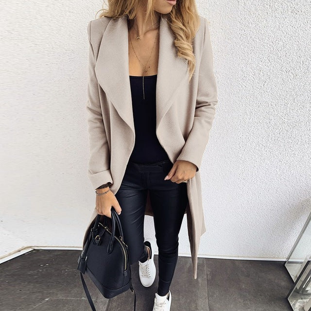Chaqueta de Traje Corta de Mujer con Manga Larga y Frente Abierto | Ideal para Otoño e Invierno