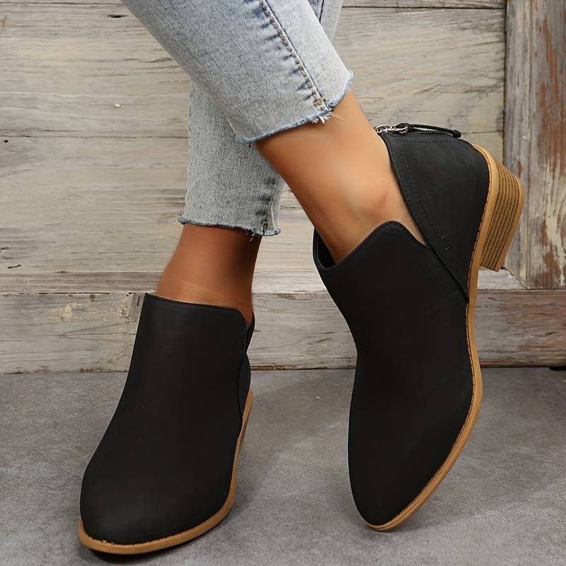 Botines de tobillo con punta afilada y parte trasera perforada | Ideal para invierno