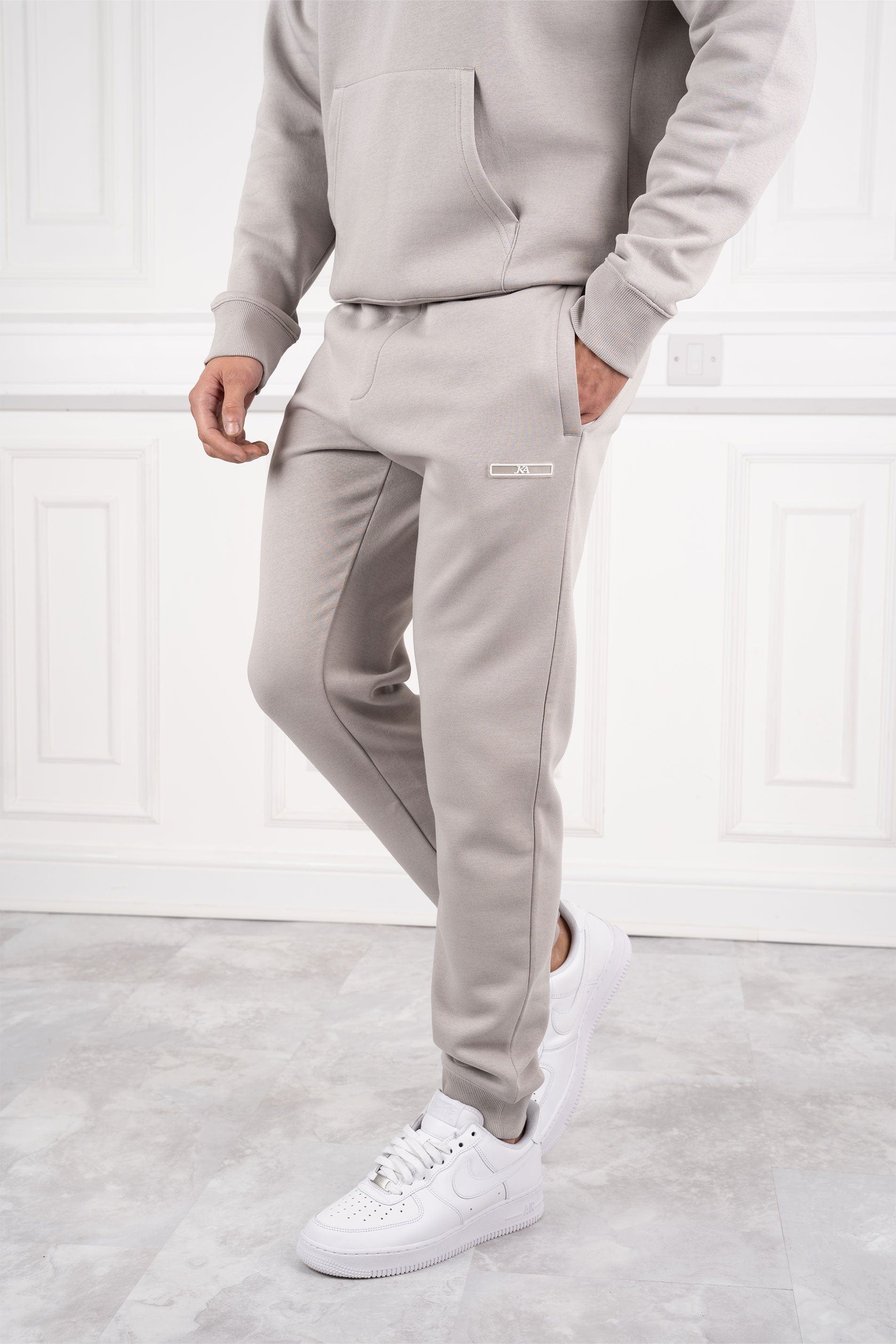 Completo Slim Fit para Entrenamiento con Diseño Entallado – Para Actividad Física y Uso Diario