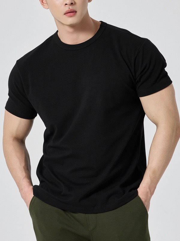Camiseta Deportiva de Hombre con Cuello Redondo y Manga Corta | Ideal para el Verano
