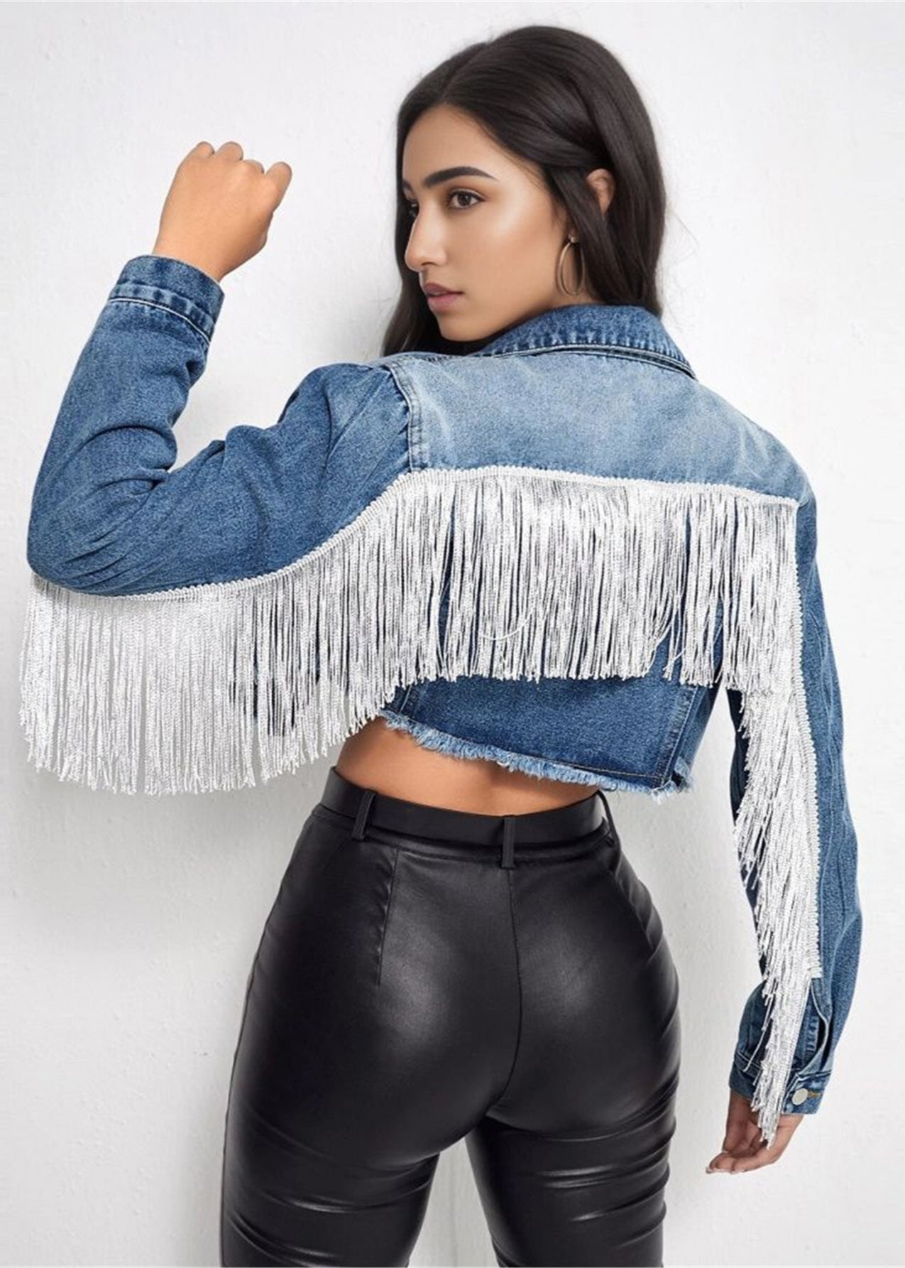 Chaqueta de Mezclilla con Flecos y Costuras | Ideal para Primavera y Otoño