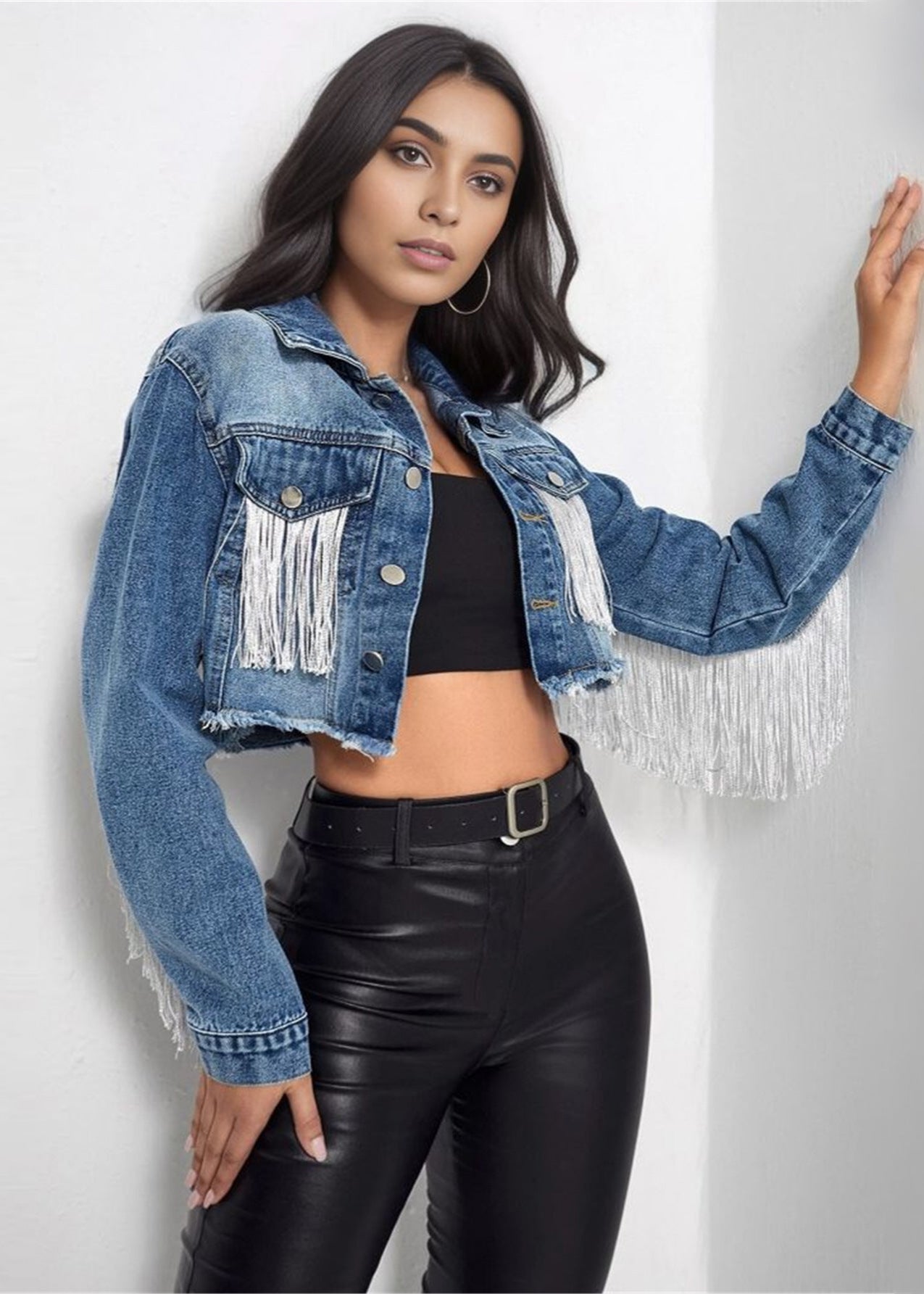 Chaqueta de Mezclilla con Flecos y Costuras | Ideal para Primavera y Otoño