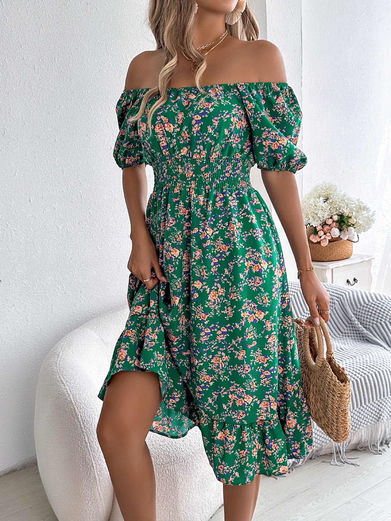 Vestido de Flores con Escote Cuadrado, Volantes y Cintura Alta | Ideal para Verano