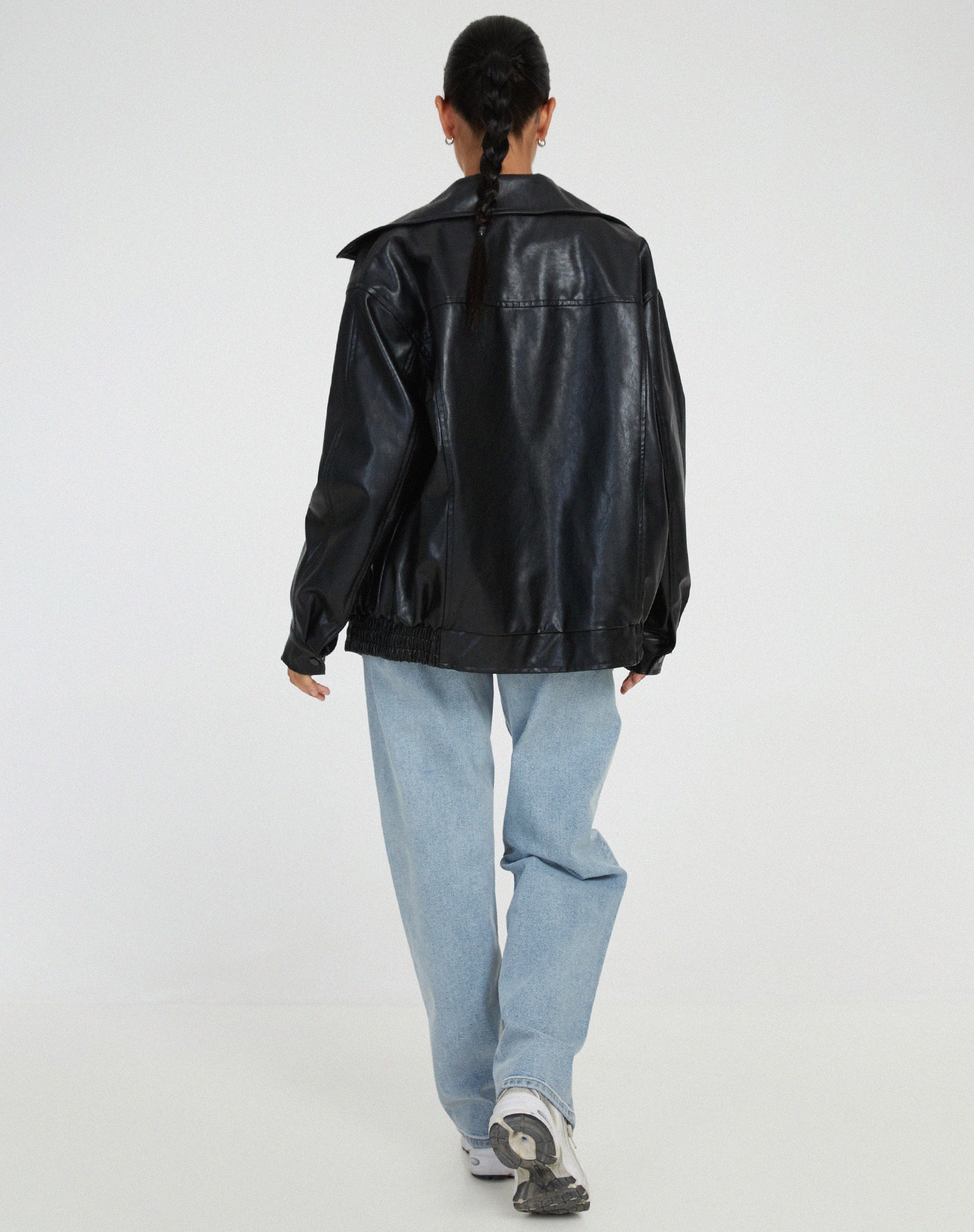 Chaqueta de cuero sintético oversize con corte holgado | Ideal para primavera y otoño
