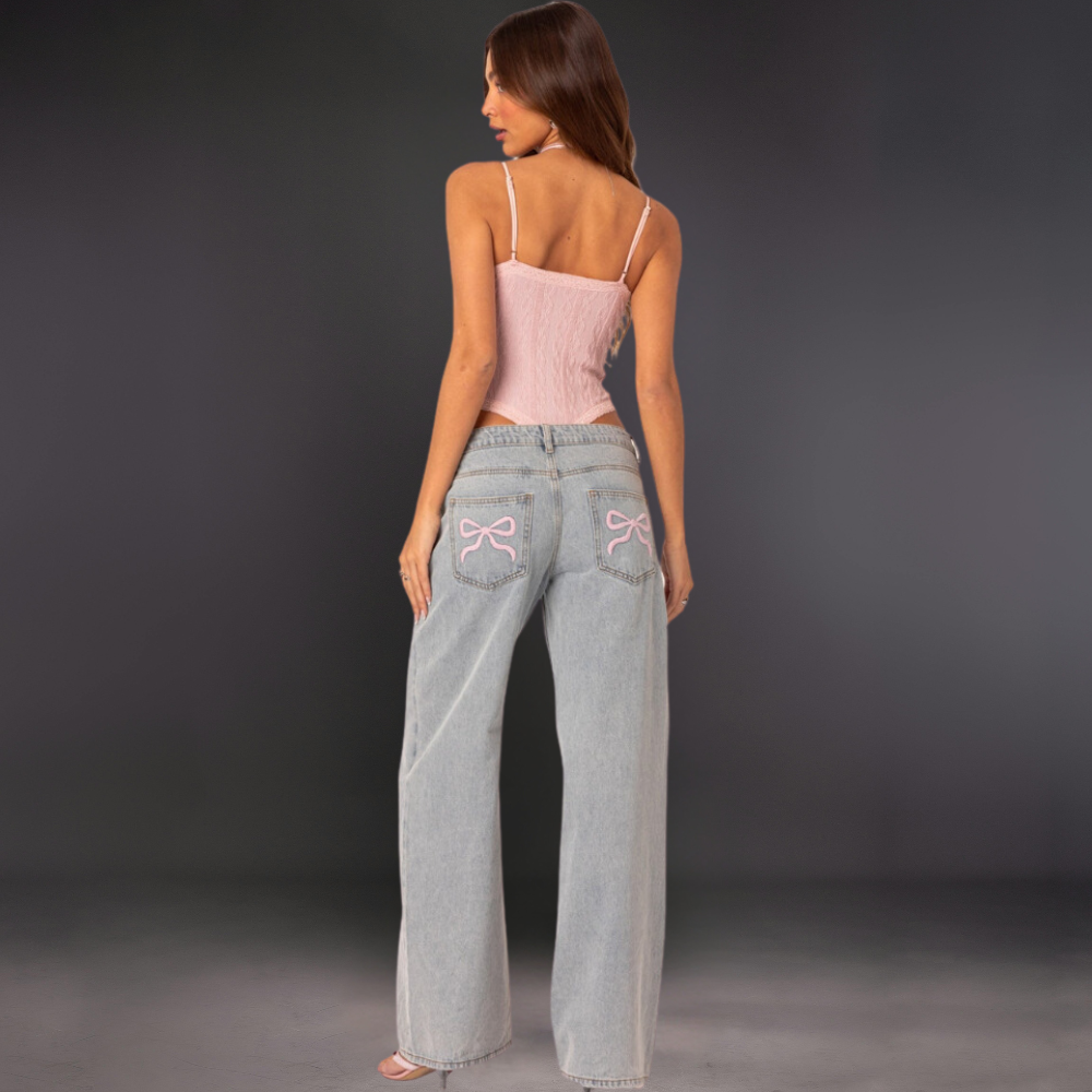 Jeans retro con detalle de lazo y corte recto ideales para primavera y verano