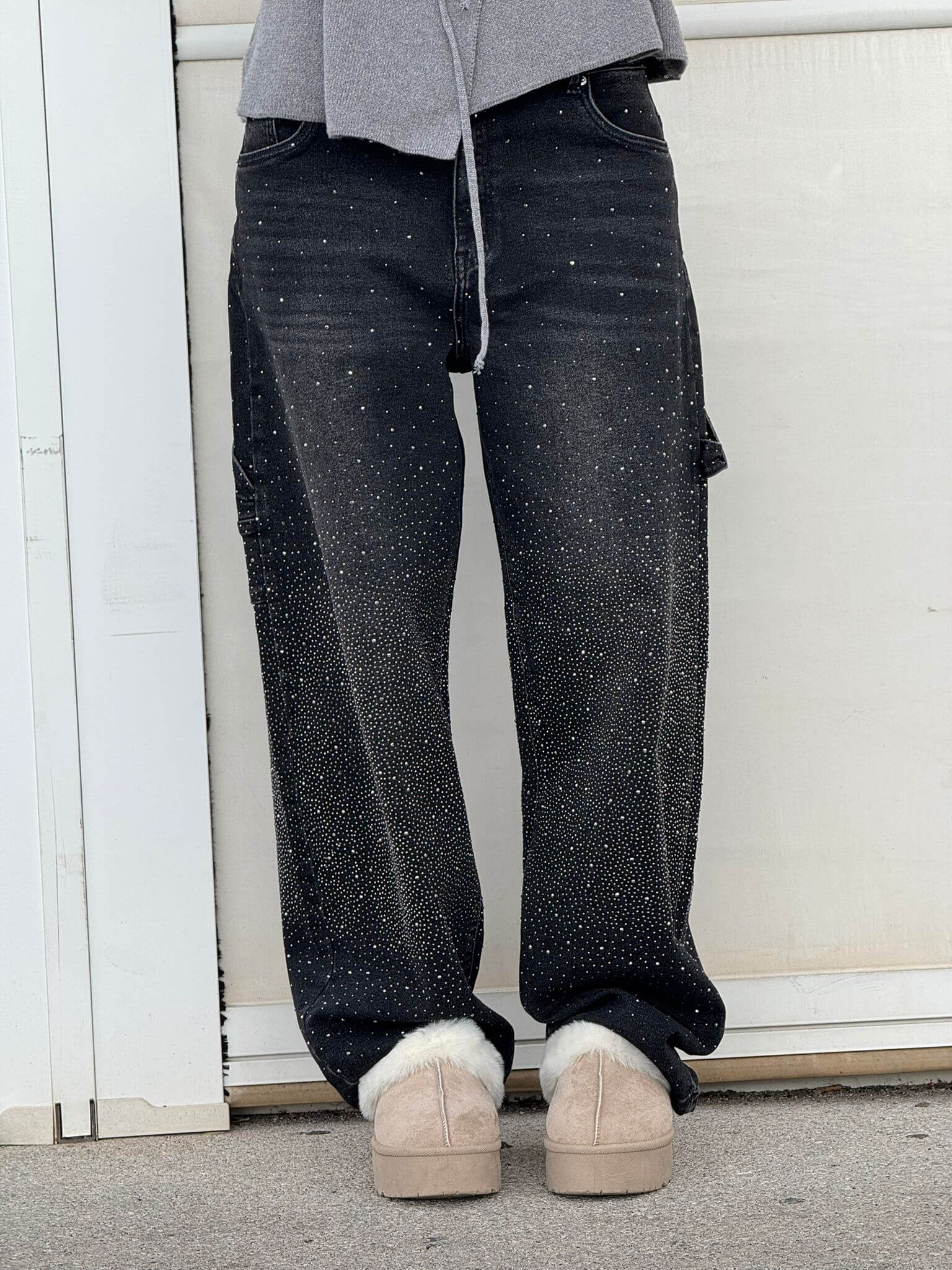 Jeans de pierna ancha tipo globo con detalles de pedrería | Ideal para primavera y otoño