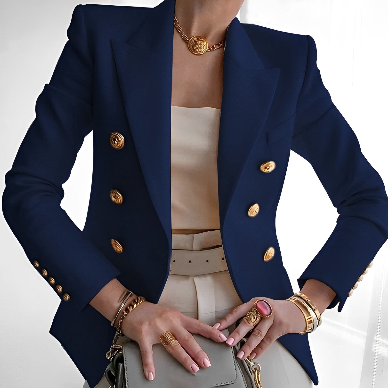 Blazer entallado con corte slim y detalles refinados | Ideal para primavera y otoño