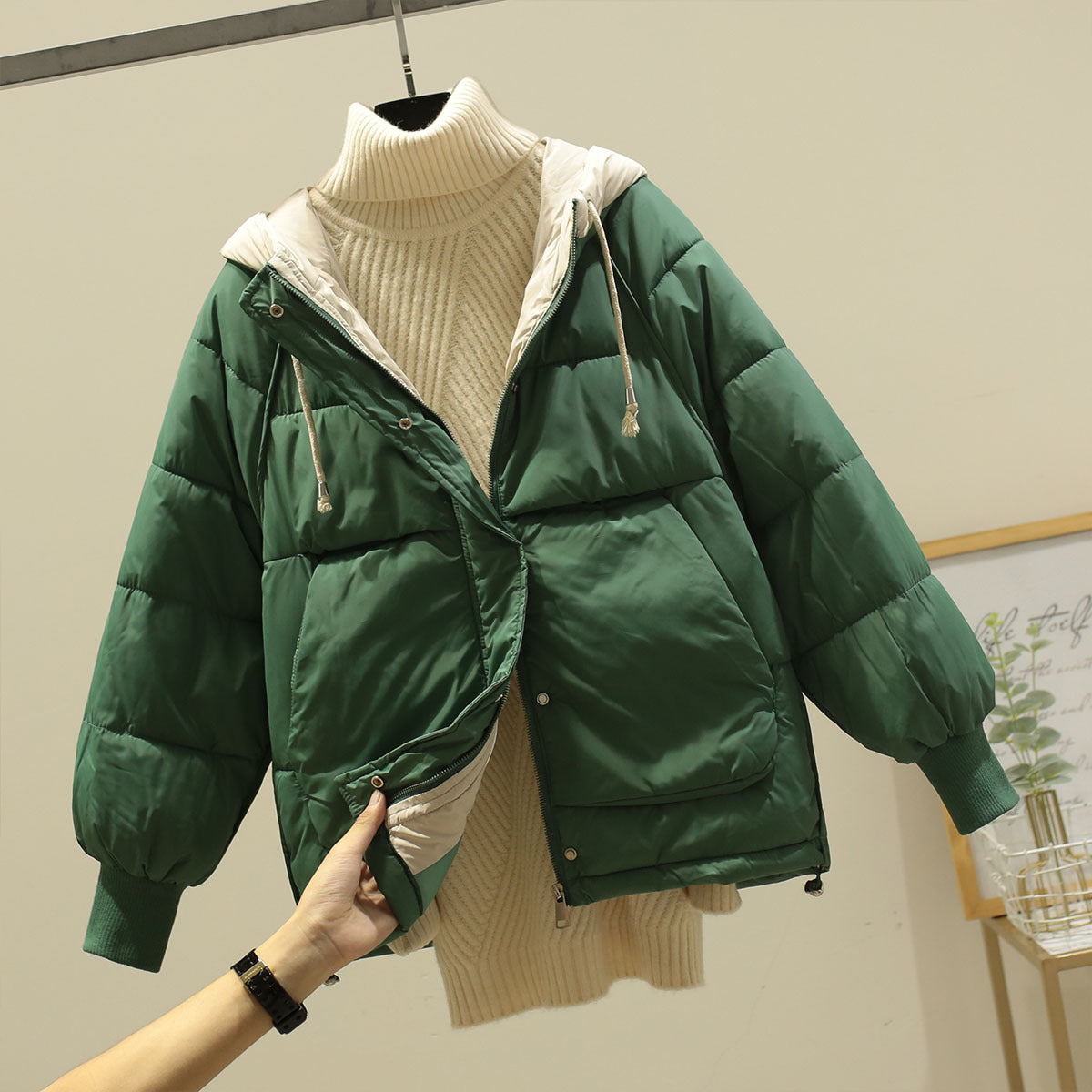 Chaqueta Acolchada con Capucha – Ideal para el Invierno