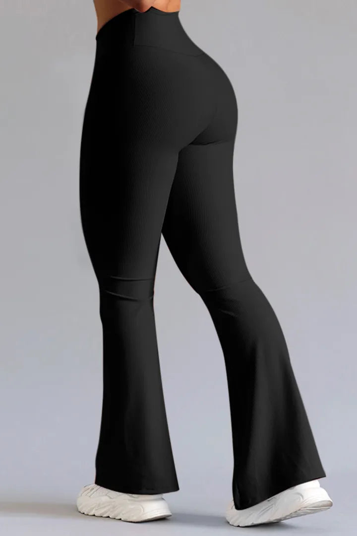 Pantalones deportivos ajustados con diseño cómodo y práctico