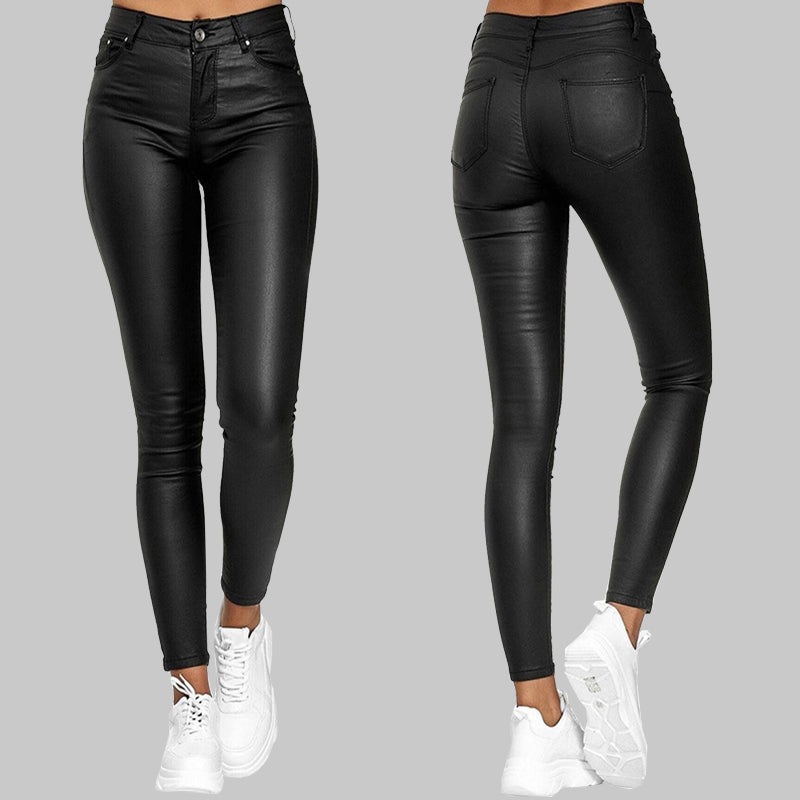 Jeans ajustados de corte moderno con diseño atemporal