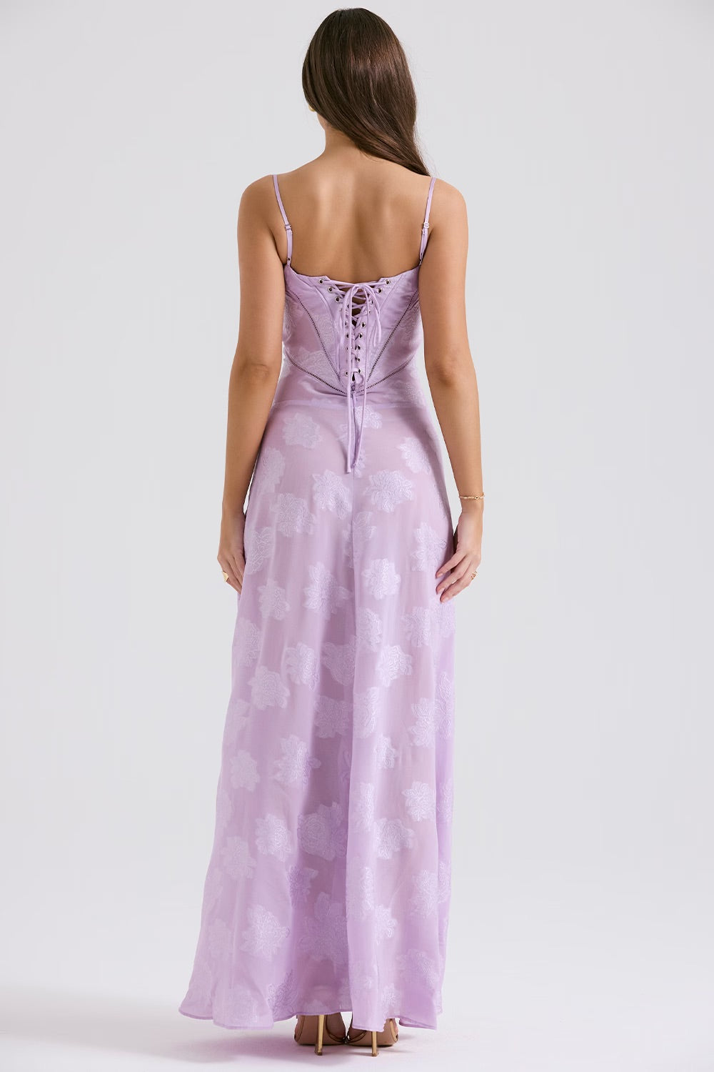 Vestido Largo de Encaje con Tejido Brillante | Ideal para Primavera y Verano